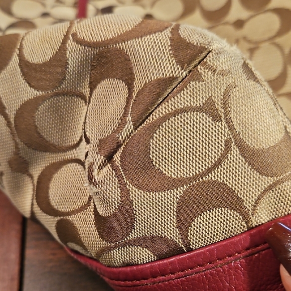 Coach Tan and Red Signature Shoulder Bag - Picture 8 of 12